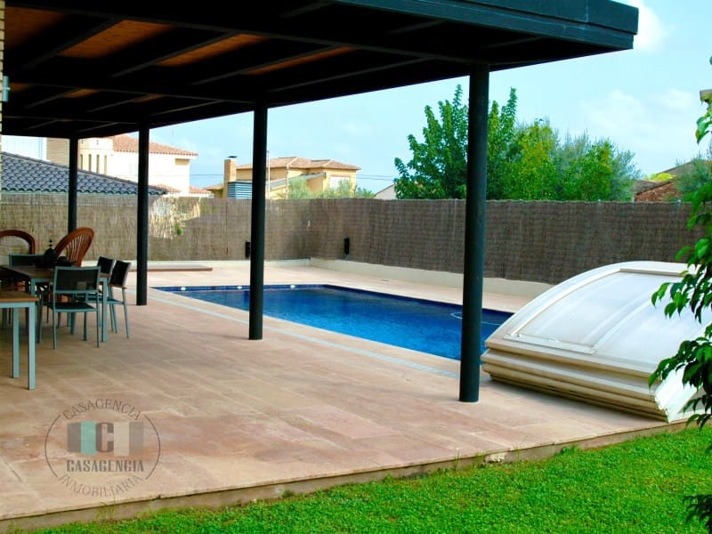 Chalet de 3 habitaciones en Les Alqueries / Alquerías del Niño Perdido en venta con piscina garaje - 625.000 € (Ref: 9434723)