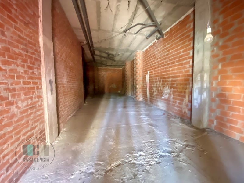 Commercial for rent in Benicassim - € 750 (Ref: 9434724)