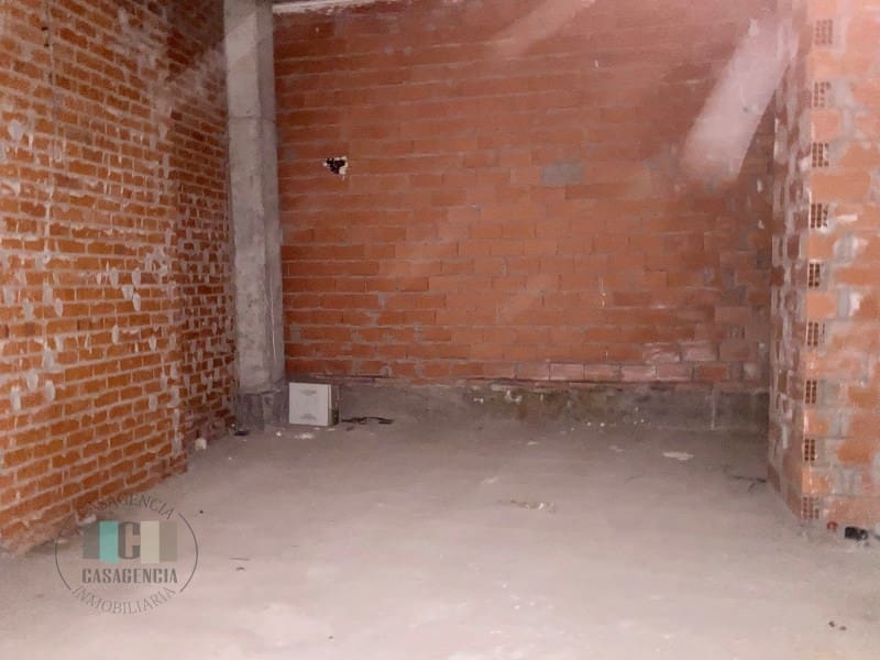 Commercial for rent in Benicassim - € 750 (Ref: 9434724)