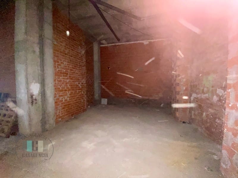 Commercial for rent in Benicassim - € 750 (Ref: 9434724)