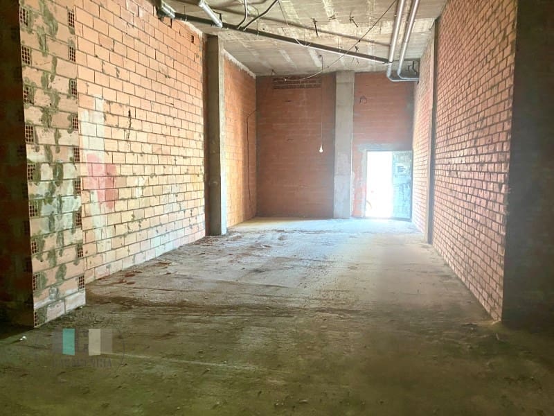 Commercial for rent in Benicassim - € 750 (Ref: 9434724)