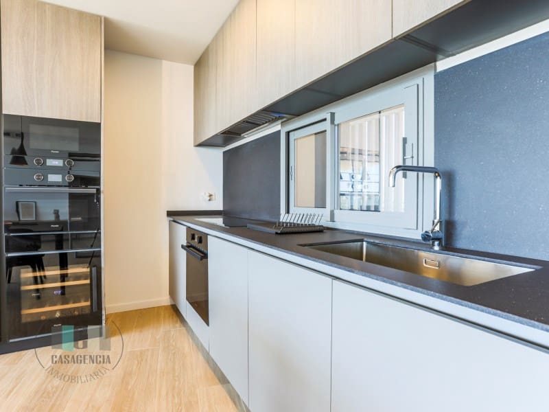 3 soveværelse Penthouse til salg i Oropesa  med garage - € 650.000 (Ref: 9434725)