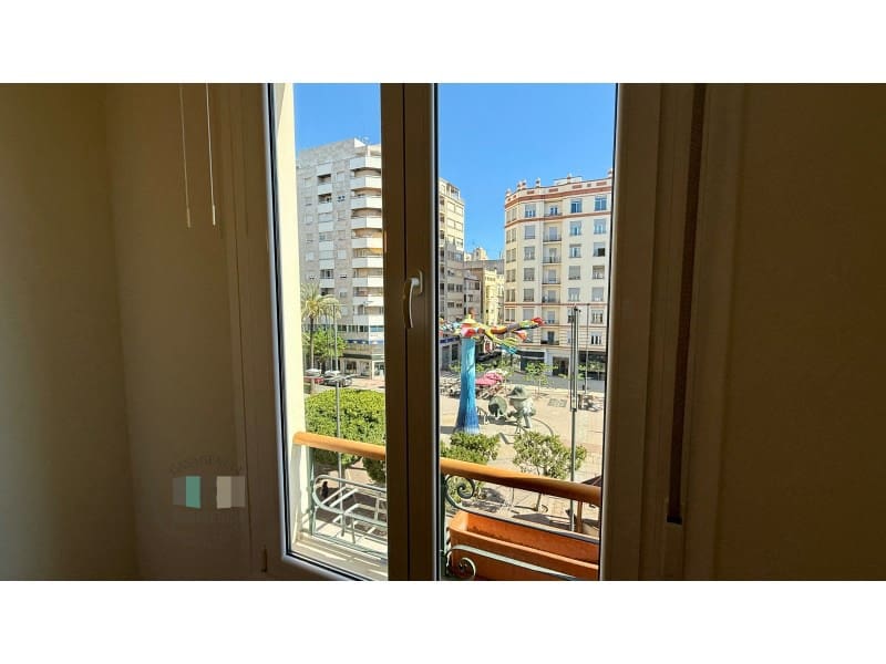 4 chambre Appartement à vendre à Castello de la Plana avec garage - 305 000 € (Ref: 9434728)