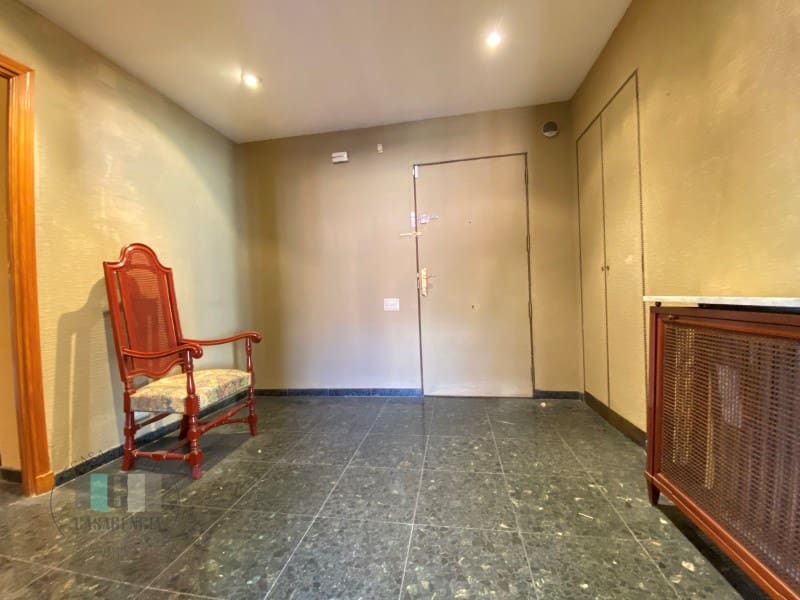 4 sovrum Lägenhet till salu i Castello de la Plana med garage - 385 000 € (Ref: 9434730)