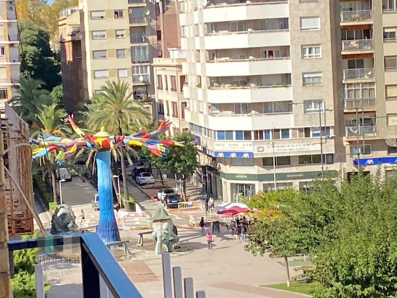 4 sovrum Lägenhet till salu i Castello de la Plana med garage - 385 000 € (Ref: 9434730)