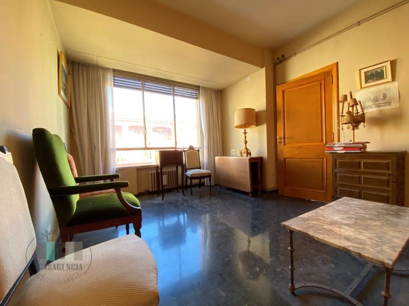 4 sovrum Lägenhet till salu i Castello de la Plana med garage - 385 000 € (Ref: 9434730)