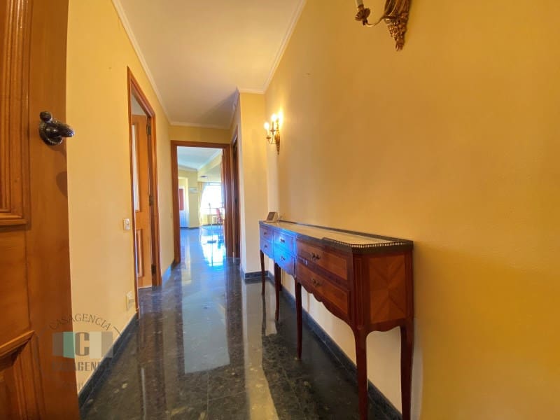 4 sovrum Lägenhet till salu i Castello de la Plana med garage - 385 000 € (Ref: 9434730)