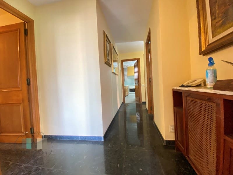 4 sovrum Lägenhet till salu i Castello de la Plana med garage - 385 000 € (Ref: 9434730)