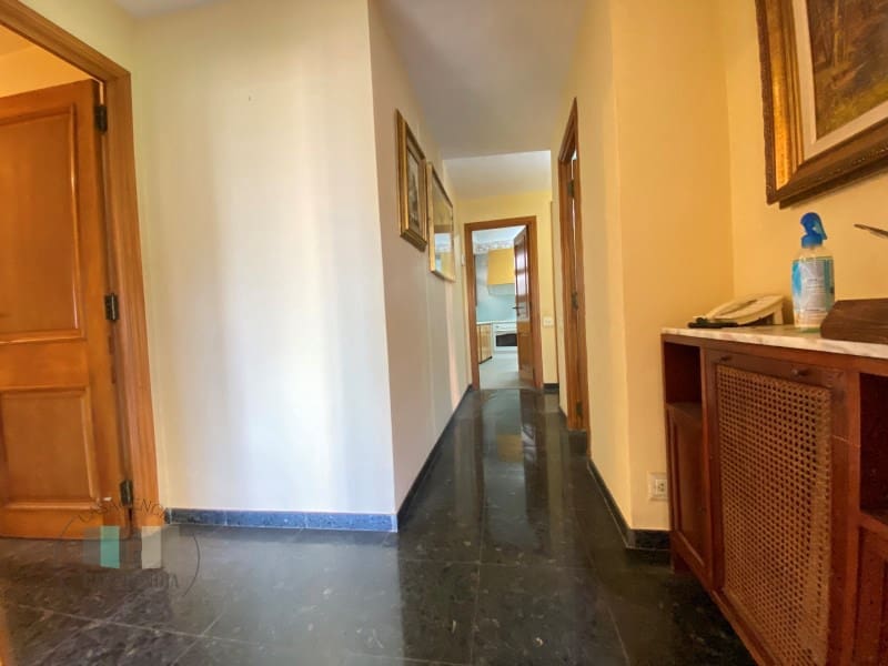 4 sovrum Lägenhet till salu i Castello de la Plana med garage - 385 000 € (Ref: 9434730)