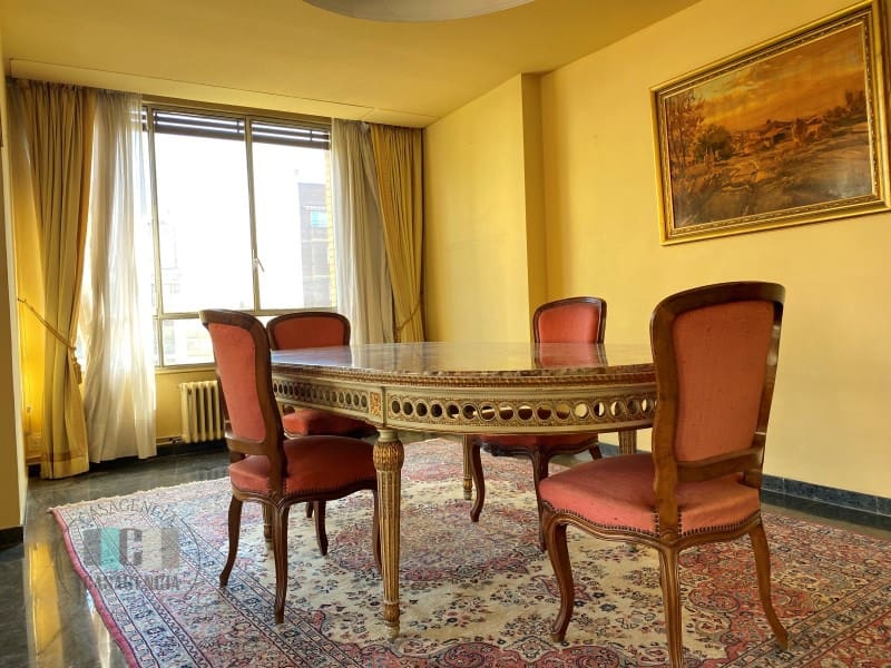 4 sovrum Lägenhet till salu i Castello de la Plana med garage - 385 000 € (Ref: 9434730)