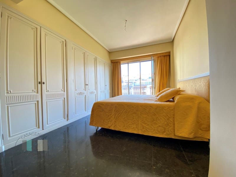 4 sovrum Lägenhet till salu i Castello de la Plana med garage - 385 000 € (Ref: 9434730)