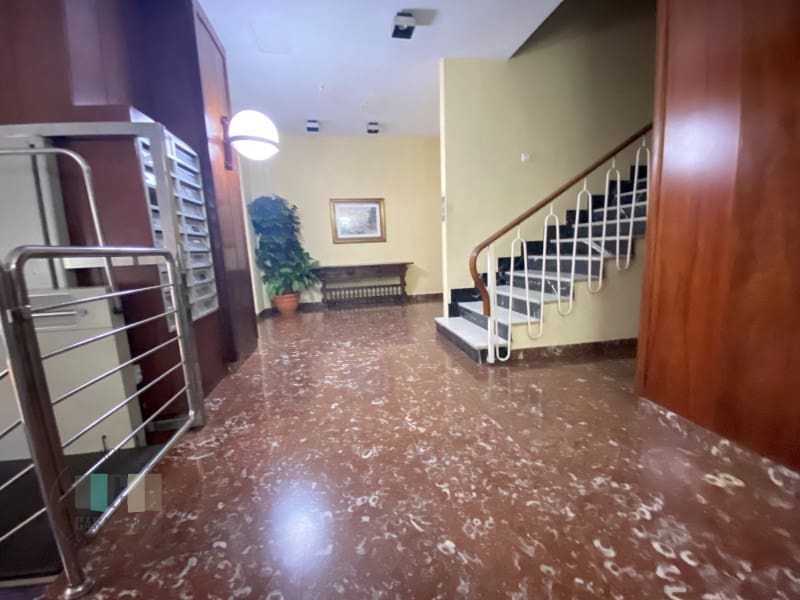 4 sovrum Lägenhet till salu i Castello de la Plana med garage - 385 000 € (Ref: 9434730)