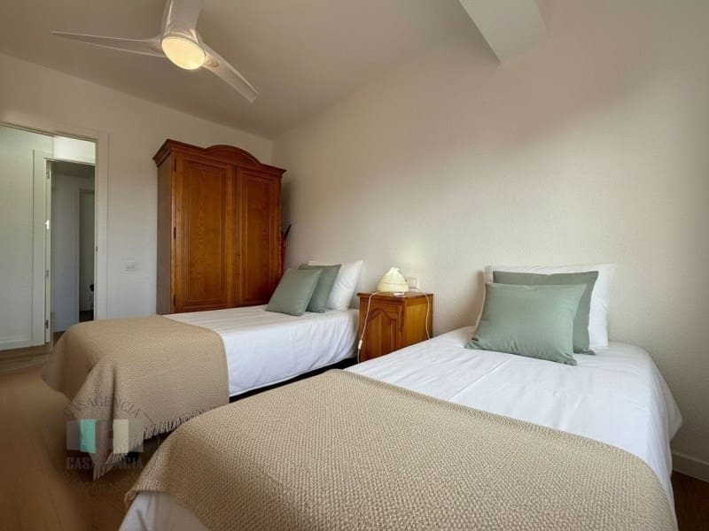 4 slaapkamer Flat te huur in Benicassim - € 1.000 (Ref: 9446670)