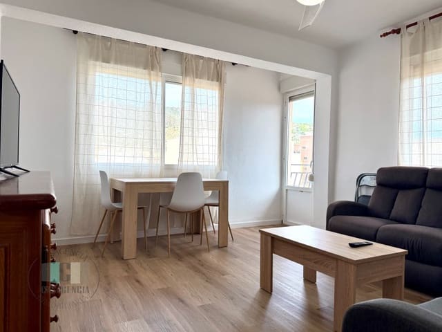 4 slaapkamer Flat te huur in Benicàssim - € 1.000 (Ref: 9446670)