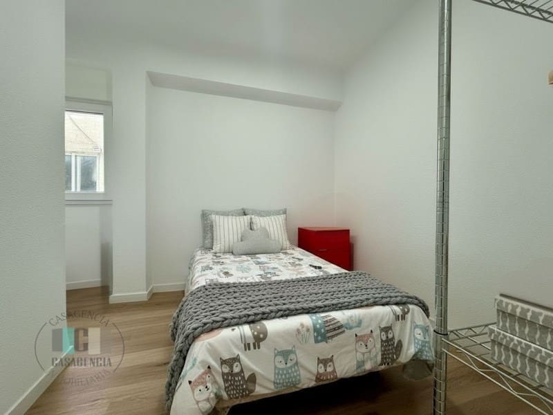 4 slaapkamer Flat te huur in Benicassim - € 1.000 (Ref: 9446670)