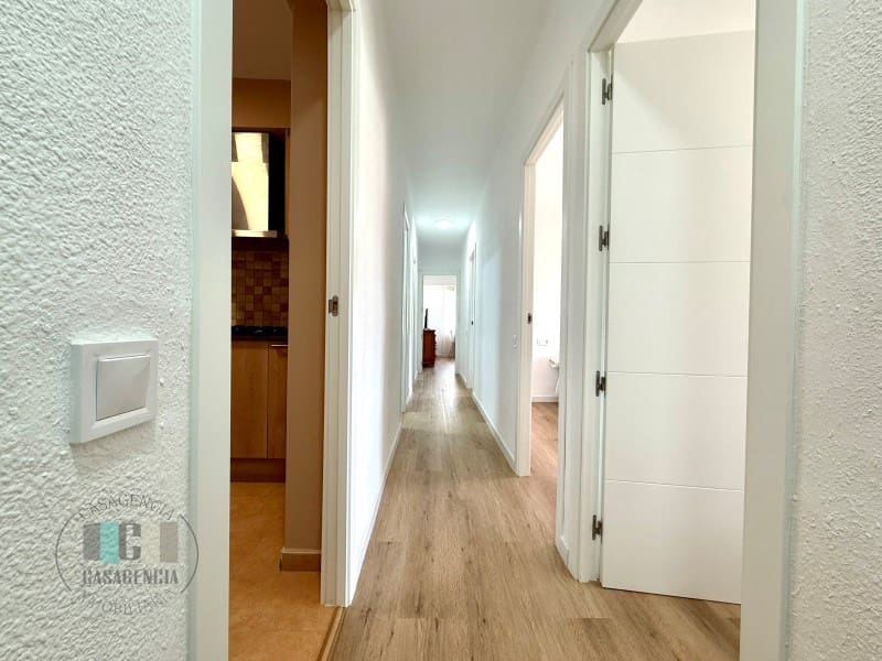 4 slaapkamer Flat te huur in Benicassim - € 1.000 (Ref: 9446670)