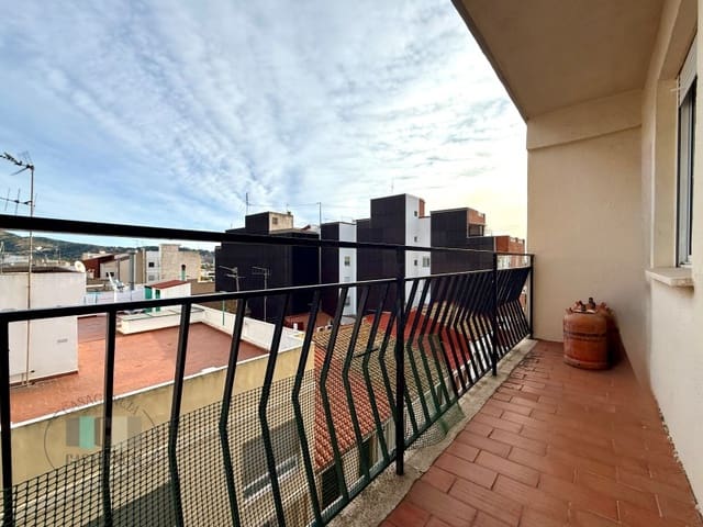 4 slaapkamer Flat te huur in Benicàssim - € 1.000 (Ref: 9446670)