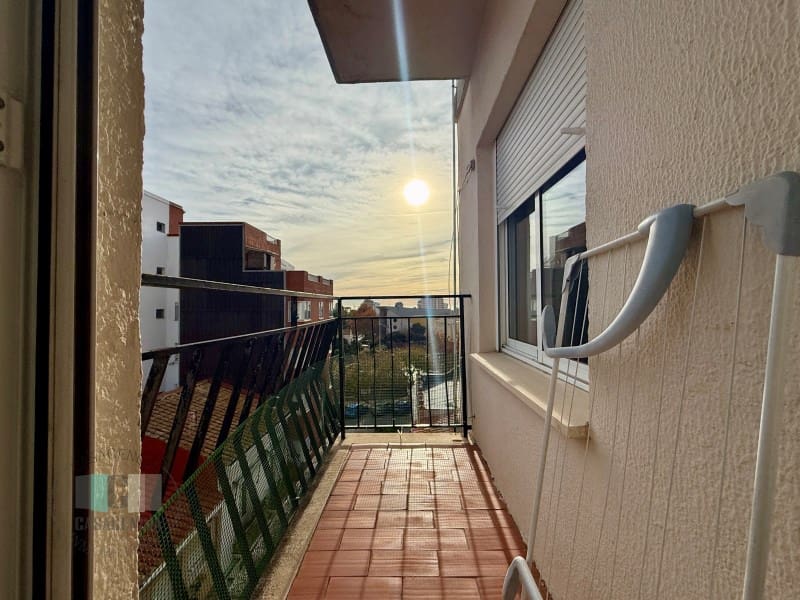 4 slaapkamer Flat te huur in Benicassim - € 1.000 (Ref: 9446670)
