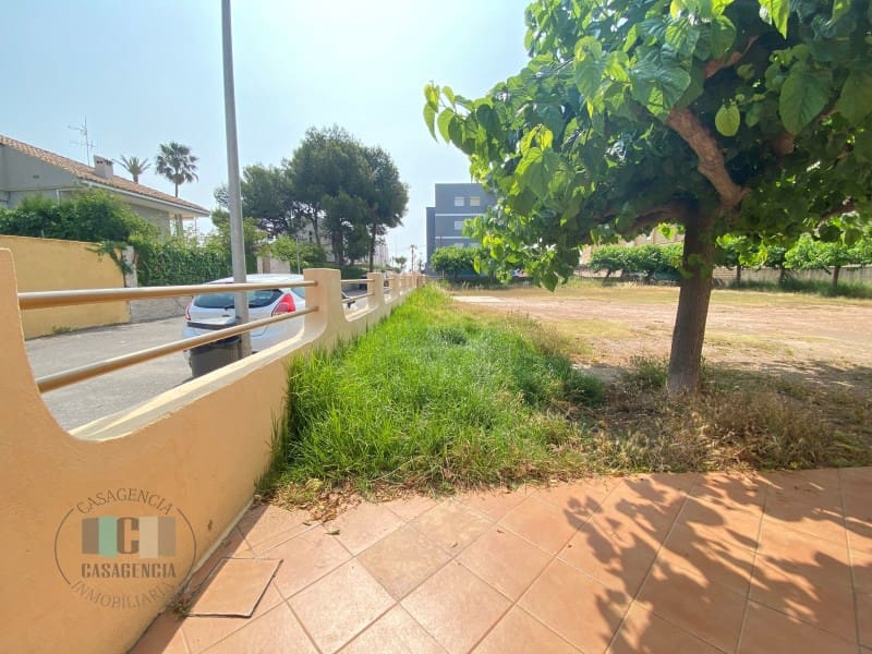 4 slaapkamer Flat te koop in Castello de la Plana met garage - € 270.000 (Ref: 9452127)