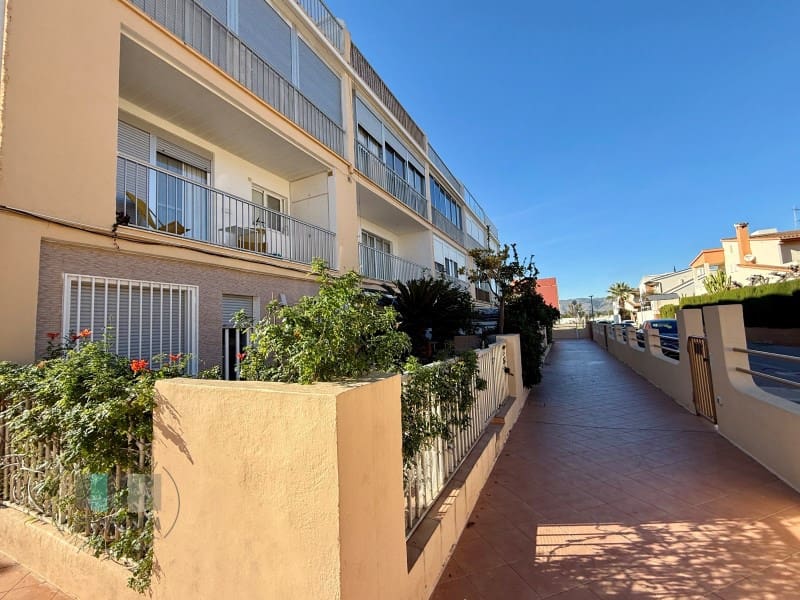 4 slaapkamer Flat te koop in Castello de la Plana met garage - € 270.000 (Ref: 9452127)