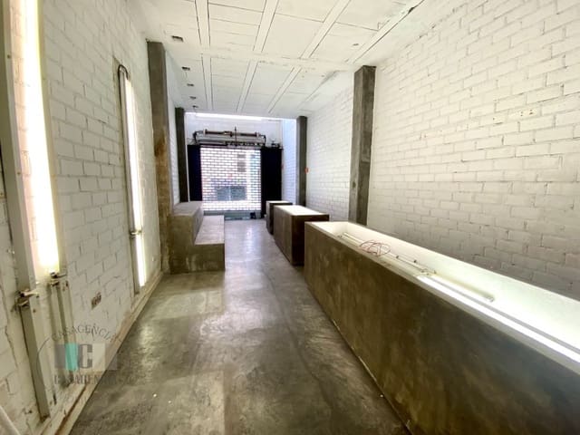 Commercial for rent in Centro, Castelló de la Plana - € 1,500 (Ref: 9462086)