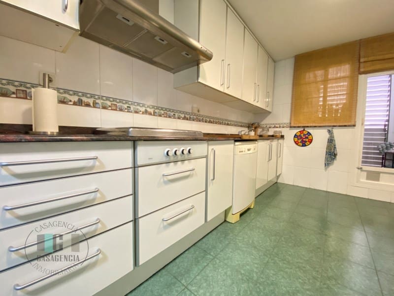 3 makuuhuone Asunto myytävänä paikassa Castello de la Plana - 246 000 € (Ref: 9473151)