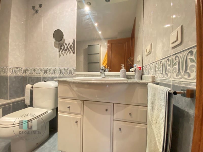 3 makuuhuone Asunto myytävänä paikassa Castello de la Plana - 246 000 € (Ref: 9473151)