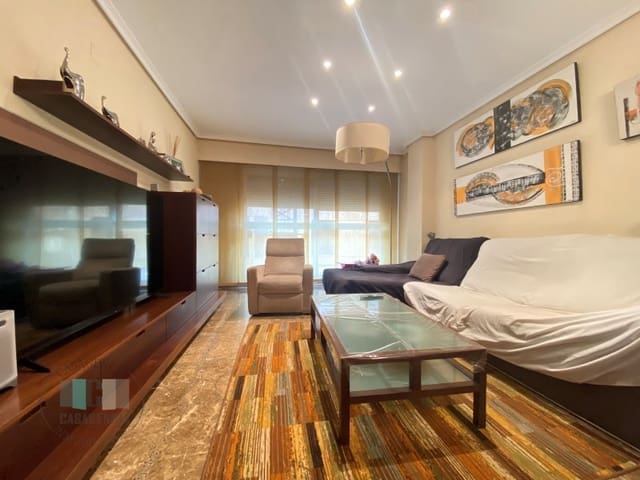 3 makuuhuone Asunto myytävänä paikassa Centro, Castelló de la Plana - 246 000 € (Ref: 9473151)