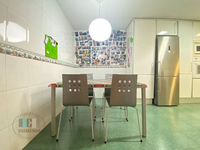 3 makuuhuone Asunto myytävänä paikassa Centro, Castelló de la Plana - 246 000 € (Ref: 9473151)