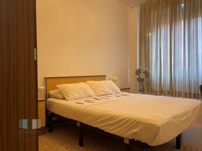 3 bedroom Flat for sale in Oropesa  - € 115,000 (Ref: 9476110)