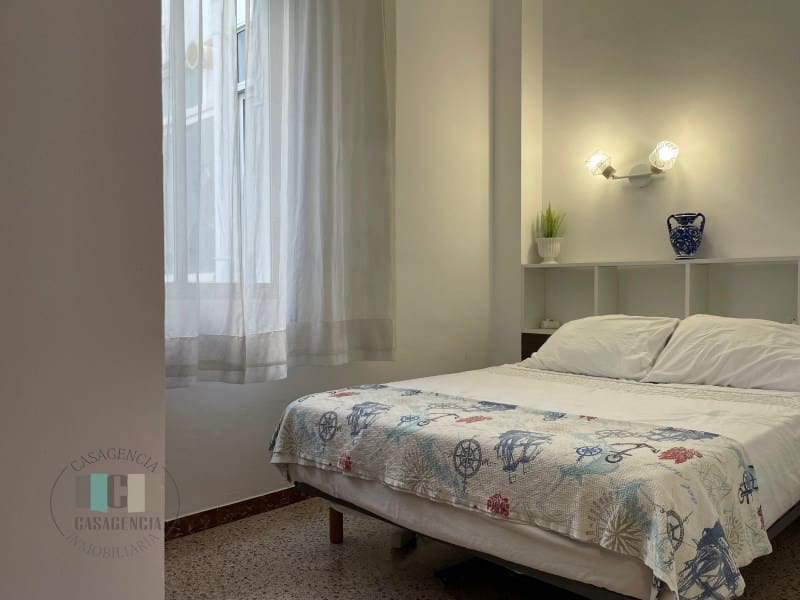 3 bedroom Flat for sale in Oropesa  - € 115,000 (Ref: 9476110)