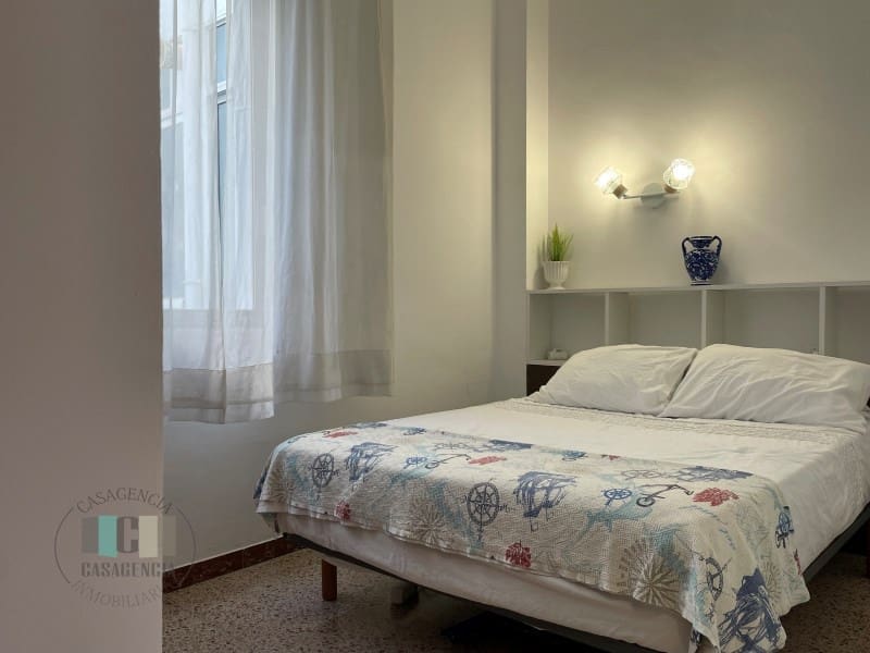 3 bedroom Flat for sale in Oropesa  - € 115,000 (Ref: 9476110)