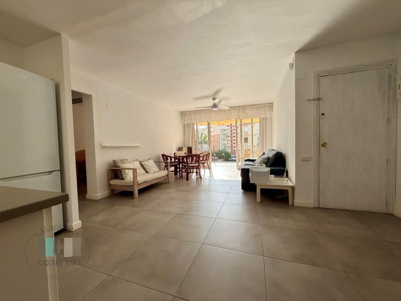 3 bedroom Apartment for rent in Benicassim with garage - € 875 (Ref: 9494620)
