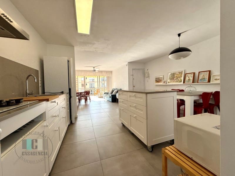 3 bedroom Apartment for rent in Benicassim with garage - € 875 (Ref: 9494620)