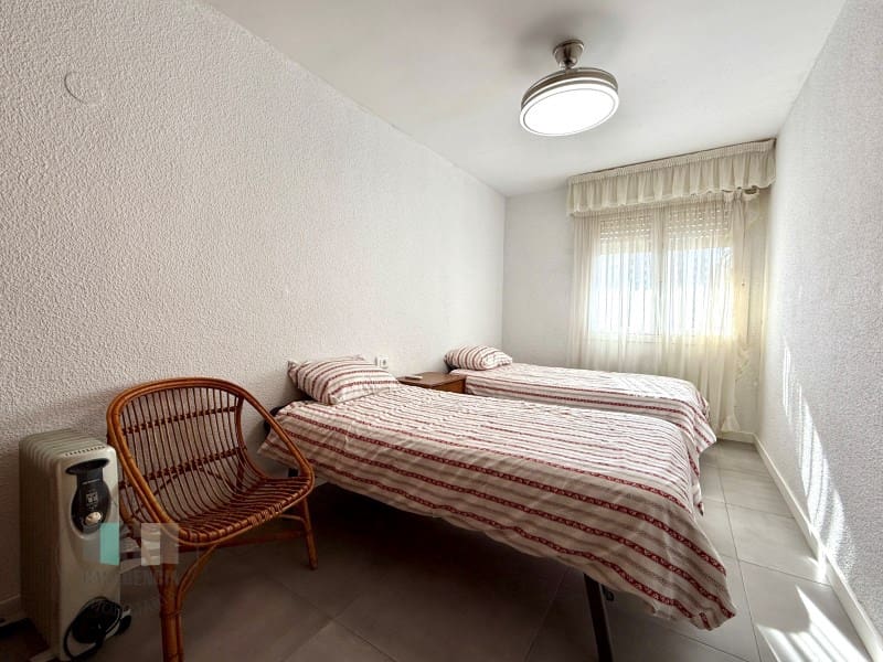 3 bedroom Apartment for rent in Benicassim with garage - € 875 (Ref: 9494620)