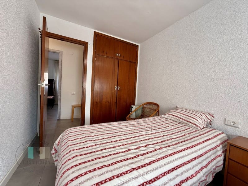 3 bedroom Apartment for rent in Benicassim with garage - € 875 (Ref: 9494620)