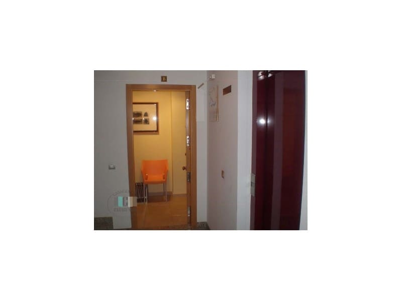 Office for rent in Castello de la Plana - € 180 (Ref: 9502674)