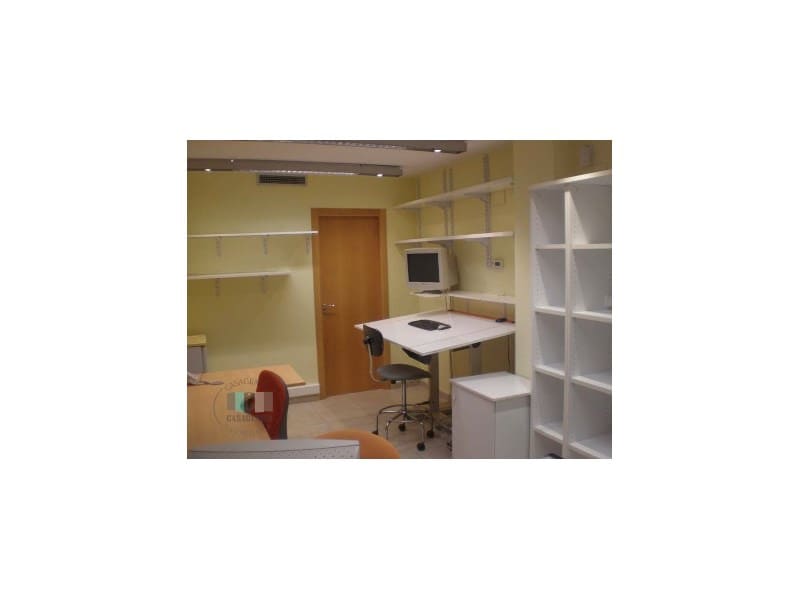Office for rent in Castello de la Plana - € 180 (Ref: 9502674)