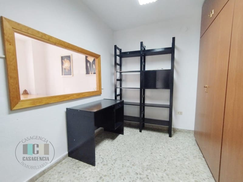 Kontor till salu i Castello de la Plana - 50 000 € (Ref: 9504664)