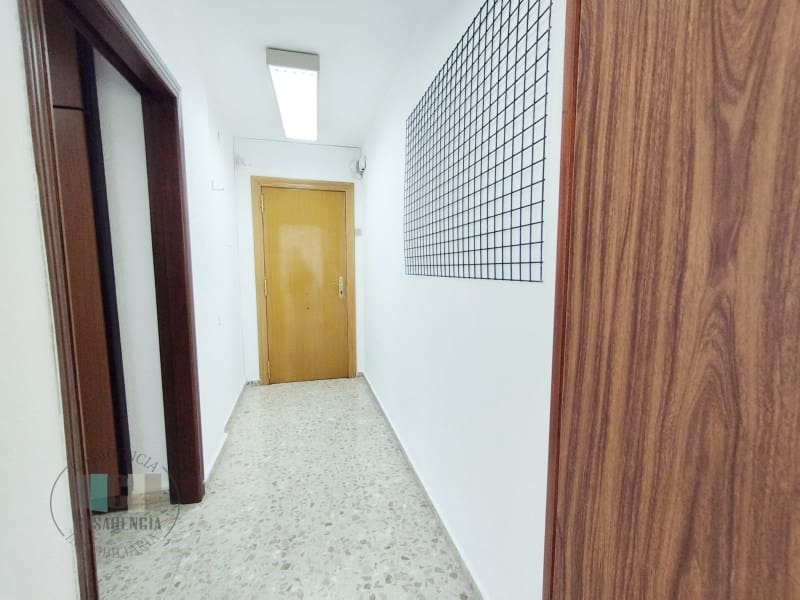 Kontor till salu i Castello de la Plana - 50 000 € (Ref: 9504664)