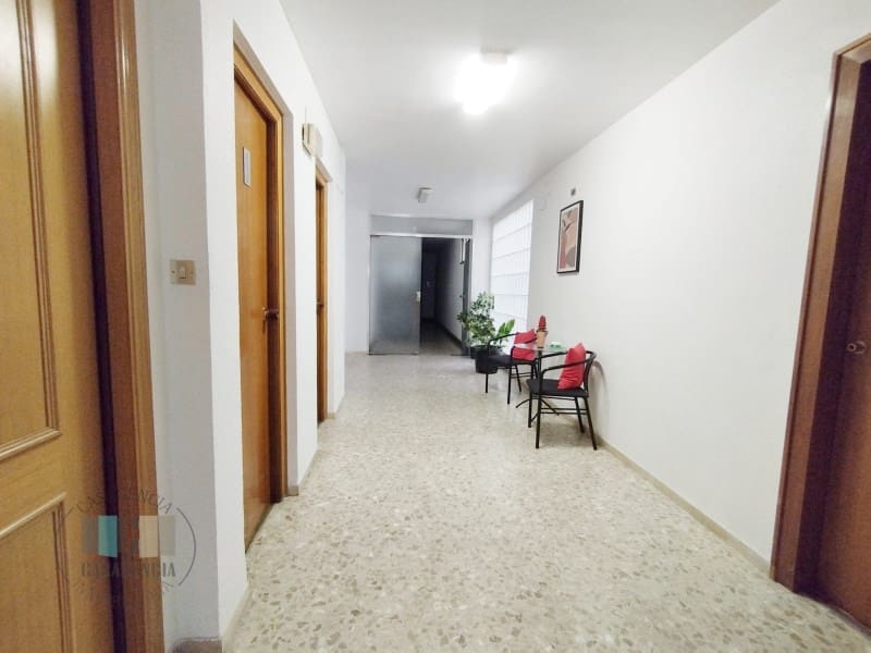 Kontor till salu i Castello de la Plana - 50 000 € (Ref: 9504664)