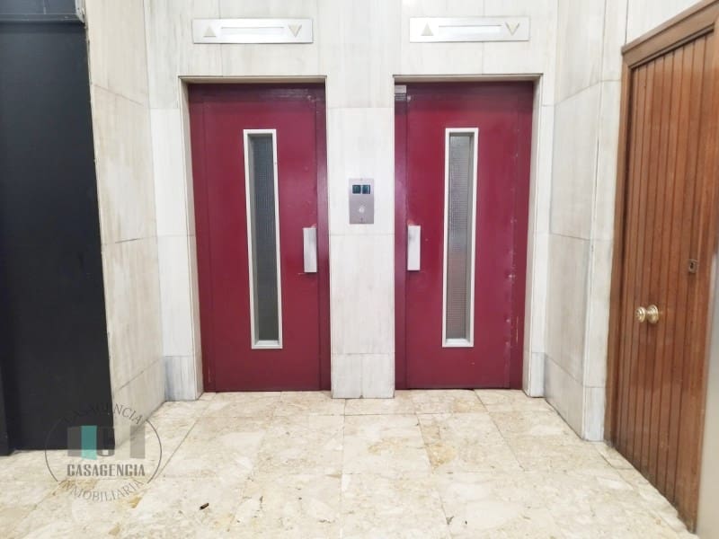 Kontor till salu i Castello de la Plana - 50 000 € (Ref: 9504664)