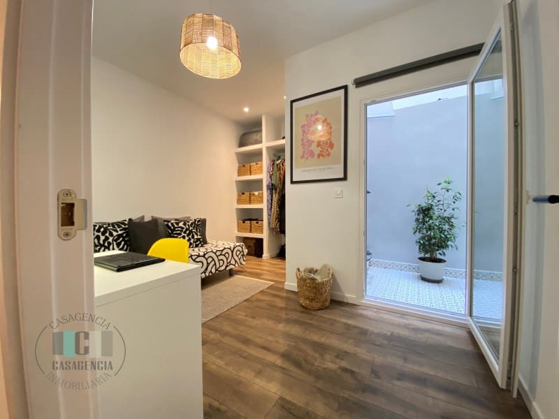 2 bedroom Flat for sale in Castello de la Plana - € 149,000 (Ref: 9509382)