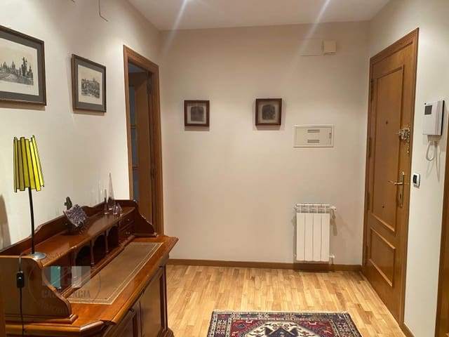 Appartement de 4 chambres à louer à Este, Castelló de la Plana avec garage - 1 200 € (Ref: 9531990)