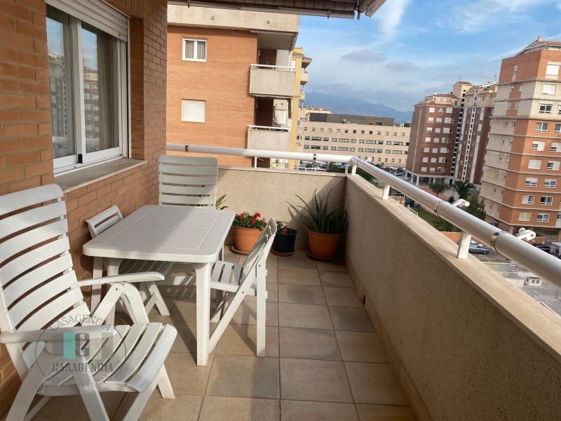 4 bedroom Flat for rent in Castello de la Plana with garage - € 1,200 (Ref: 9531990)