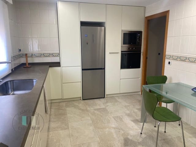 Appartement de 4 chambres à louer à Este, Castelló de la Plana avec garage - 1 200 € (Ref: 9531990)