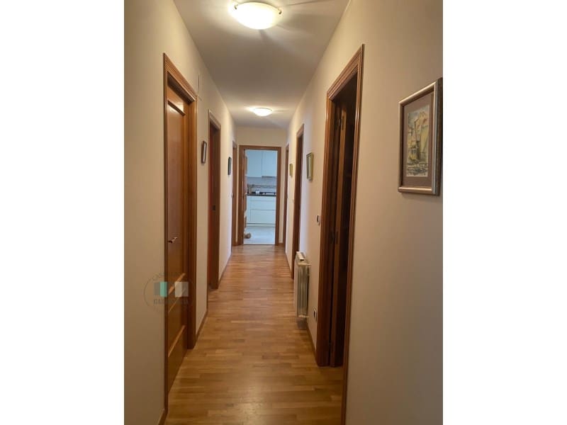 4 bedroom Flat for rent in Castello de la Plana with garage - € 1,200 (Ref: 9531990)