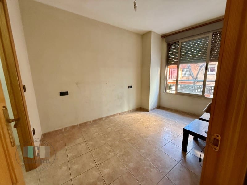 1 quarto Apartamento para venda em Castello de la Plana - 90 000 € (Ref: 9531991)