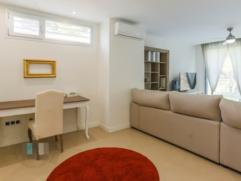 6 slaapkamer Halfvrijstaande villa te huur in Benicassim met zwembad - € 2.900 (Ref: 9565243)