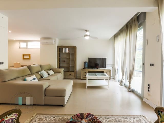 6 soveværelse Semi-Rækkehus til leje i Benicàssim med swimmingpool - € 2.900 (Ref: 9565243)